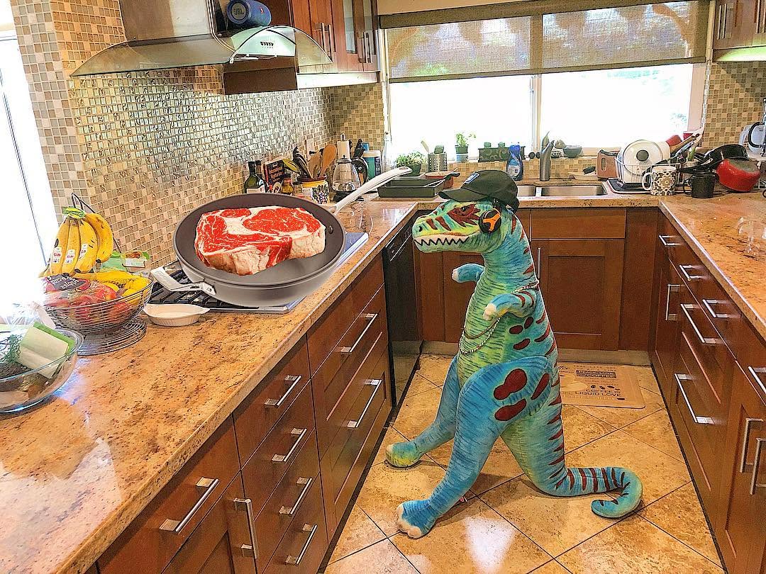 Rexy cooking steak